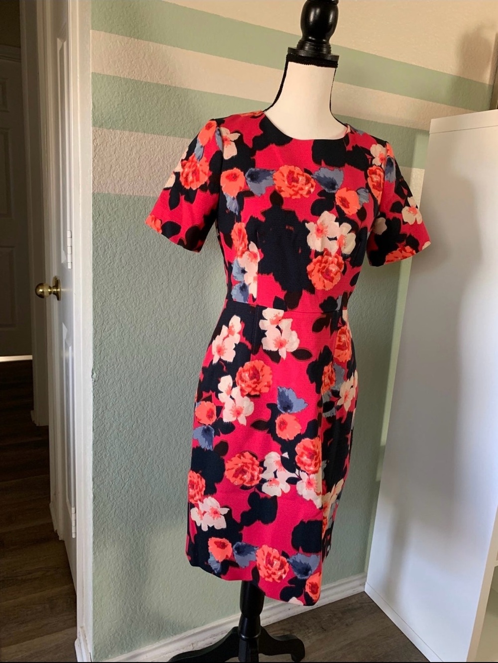 J.Crew Multicolored Floral Sheath Dress in Women’s 6